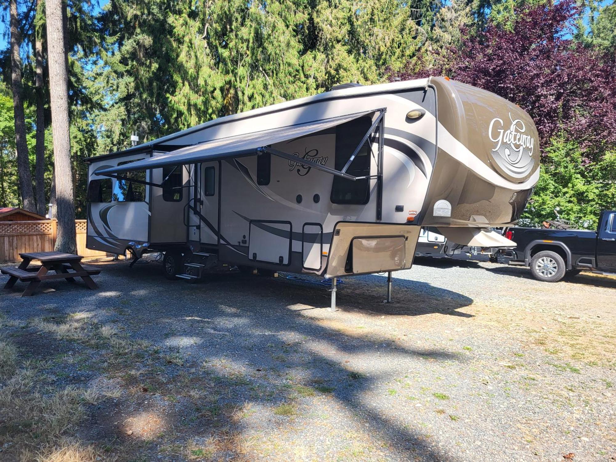 Riverbend Cottage & Rv Resort Parksville Eksteriør billede