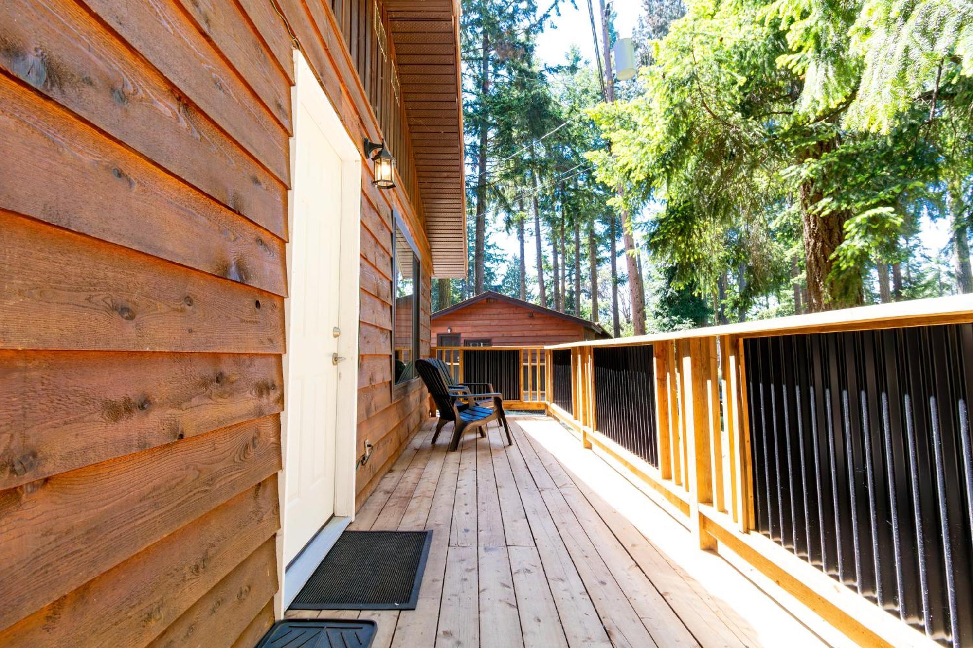 Riverbend Cottage & Rv Resort Parksville Eksteriør billede